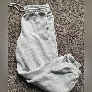 Aritzia sweatpants